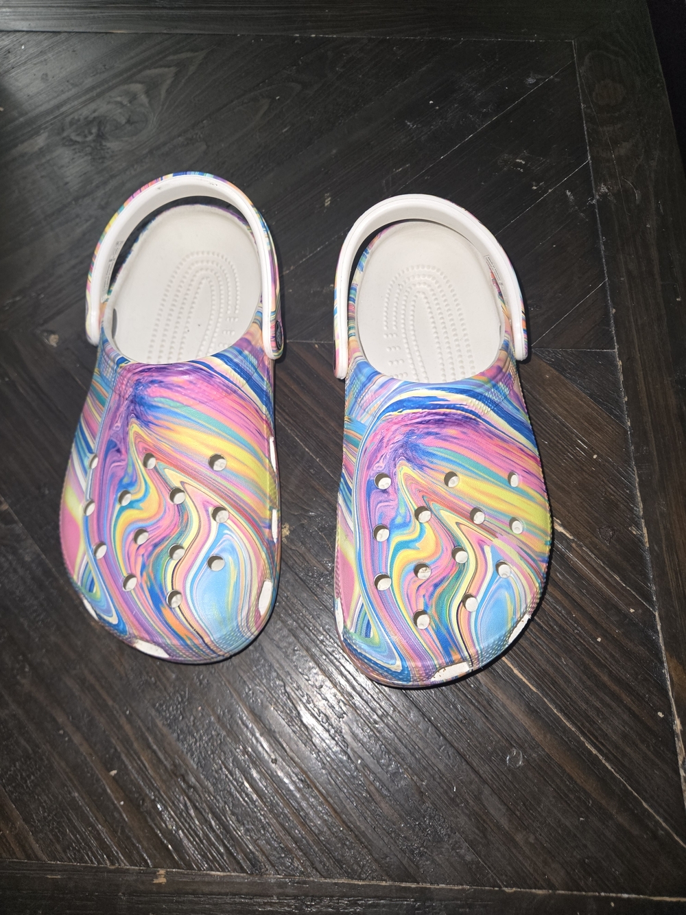 CROCS Kids Swirl Marble Print Clogs Tie-dye